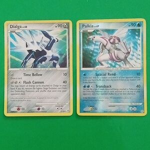 Pokémon Diamond &:Pearl Dialga Holo-rare & Palkia Reverse Holo-rare Dual Set